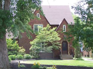 17501 Daleview Dr, Lakewood, OH