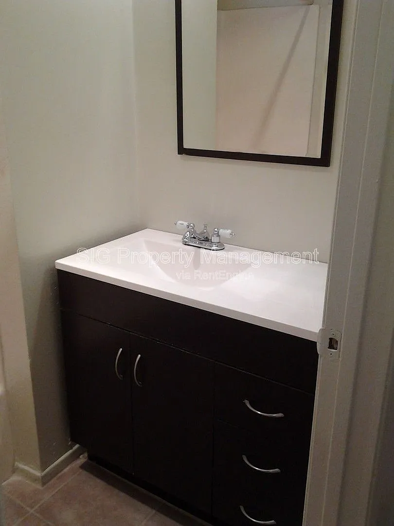 Studio, 1.0 bath, 440 sqft, $1,650 — Photo 4