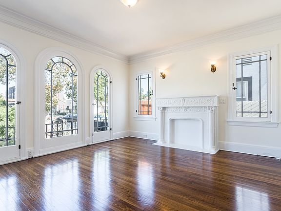 3rd image of 1254 S Tremaine Ave #1254