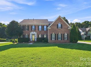 2120 Heath Lake Dr, Mint Hill, NC 28227