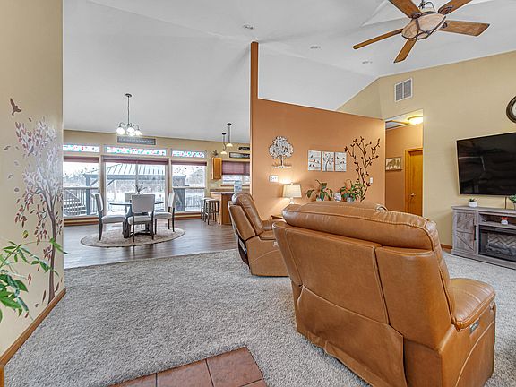 4th image of 7401 Belplane Ct