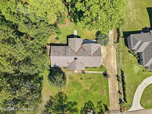 2nd image of 454 Cheyenne Ln