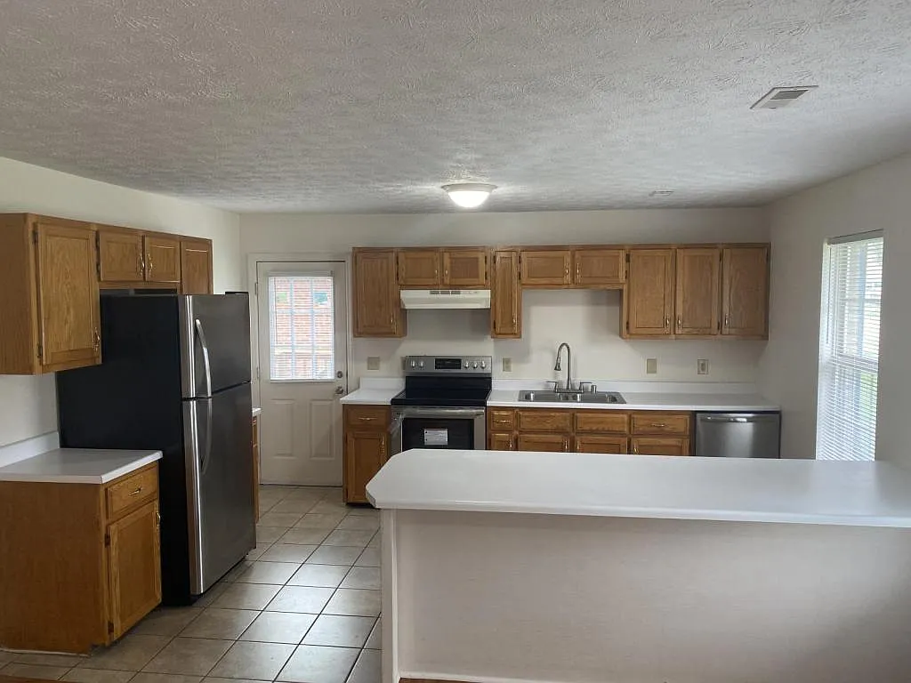 409 Sara Leigh Dr, apt. 1 — Photo 4