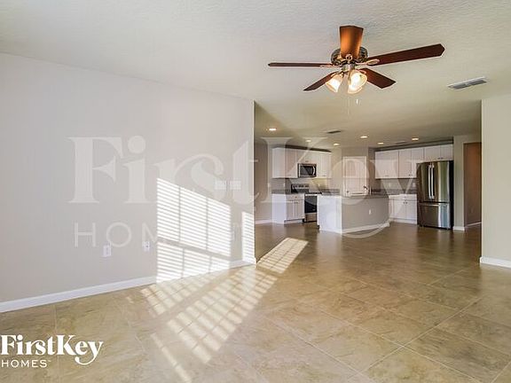 3rd image of 312 S Haven Ct