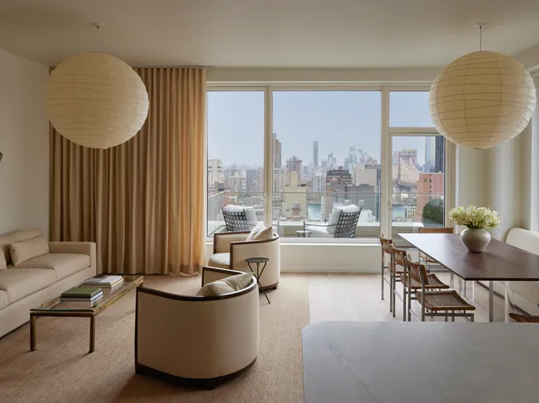 249 East 62nd Street 24B image 2 of 17