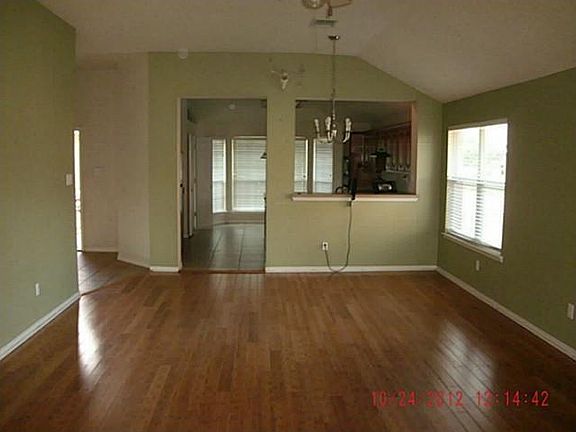 3rd image of 1902 Eastfork Ln