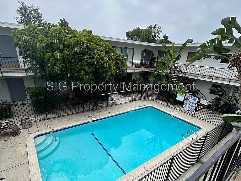 6930 Fulton Ave — Photo 6