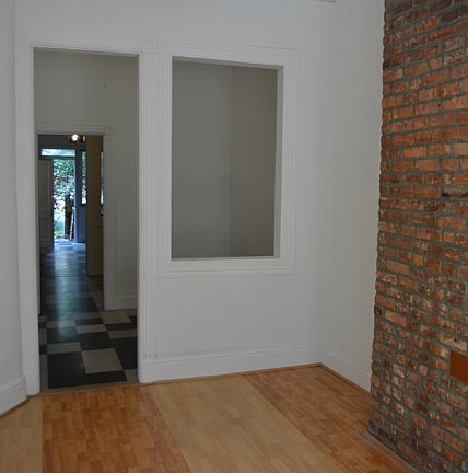 3rd image of 5-43 47th Ave #1R