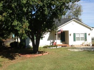 126 Little Lake Cir, New Bern, NC 28560