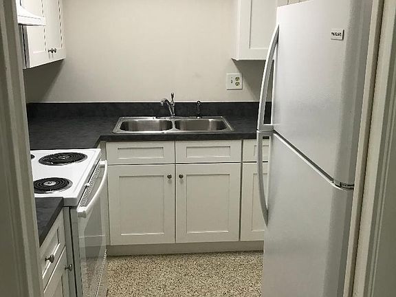 2nd image of 3190 N Atlantic Ave
