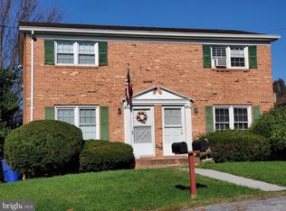 611 W 13th St, Front Royal, VA 22630