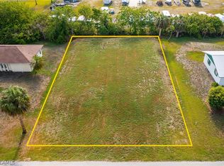 17370 Rewis Rd, Alva, FL 33920