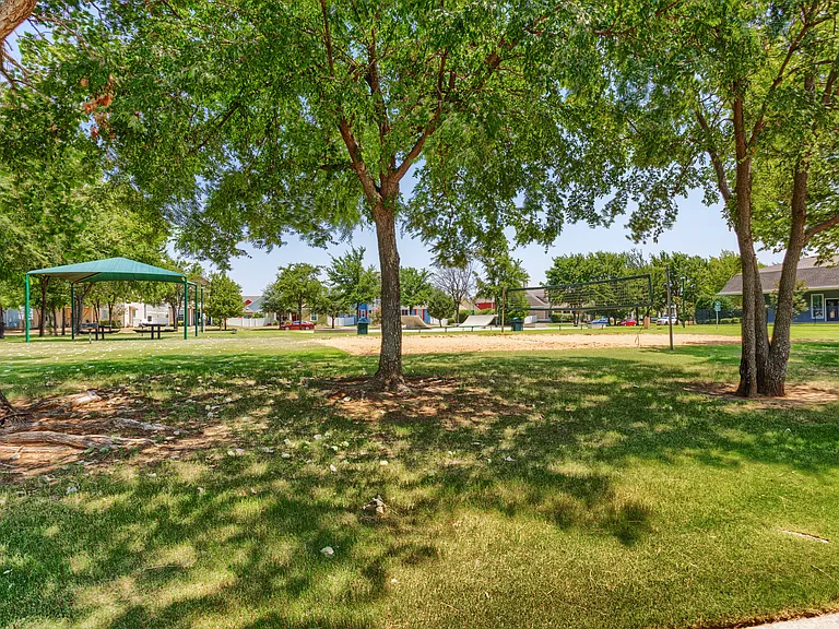 11341 Headwater Ct — Photo 27