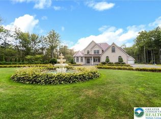 328 High Country Dr, Blakeslee, PA 18610