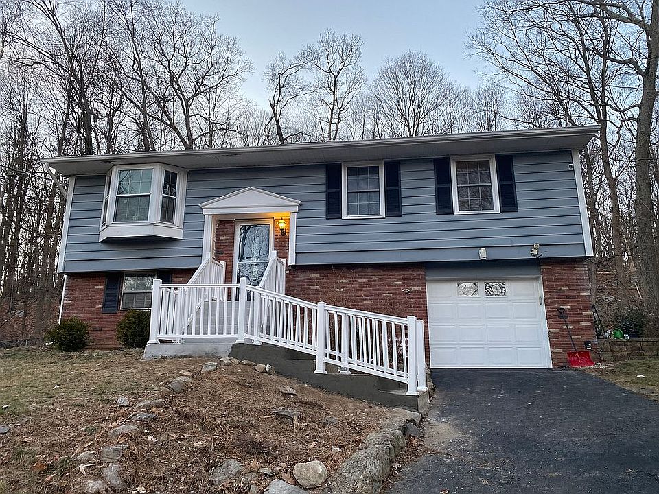 1st image of 3853 Wood Pl