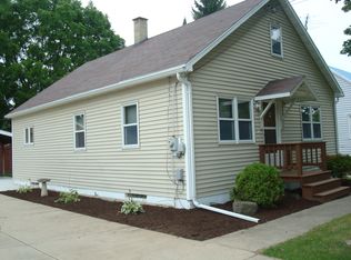 115 Oak Ave, Gillett, WI 54124