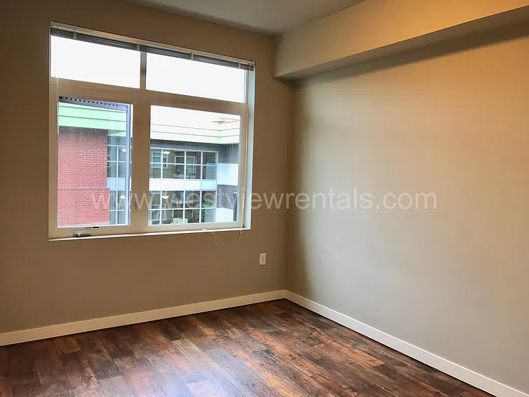 1010 Railroad Ave — Photo 429