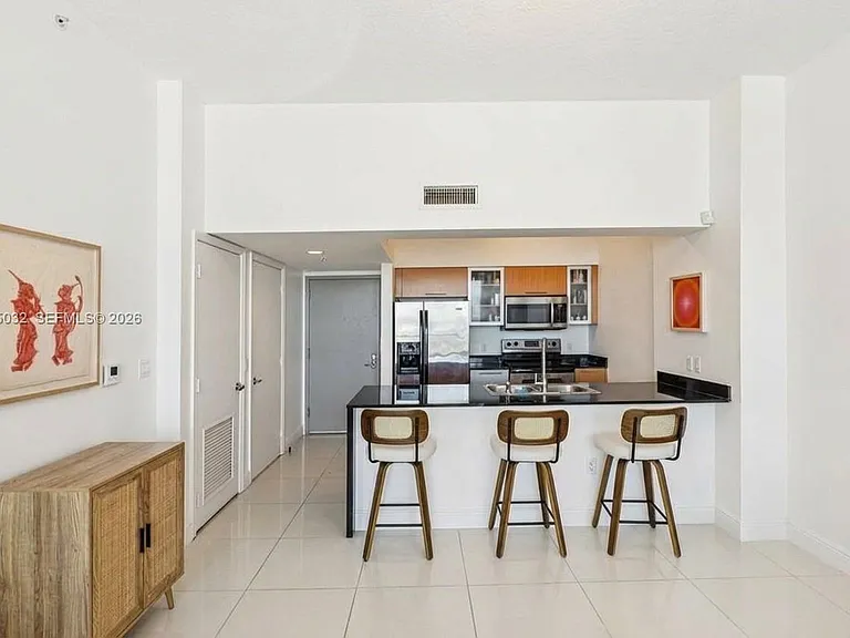1750 N Bayshore Dr #5611 — Photo 6