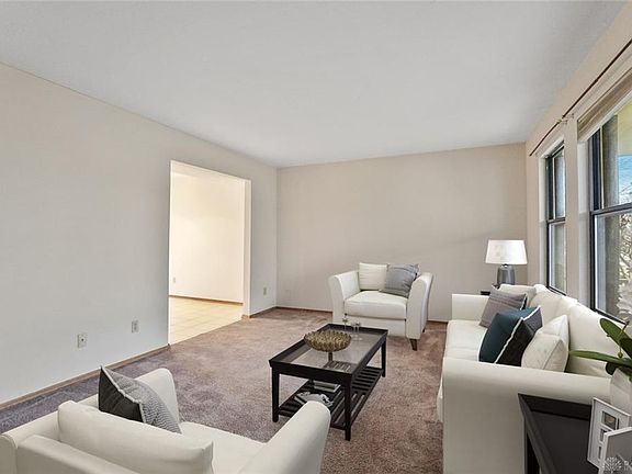 4th image of 8861 Emeraldgate Dr
