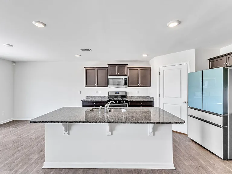 107 Milldale Dr — Photo 8