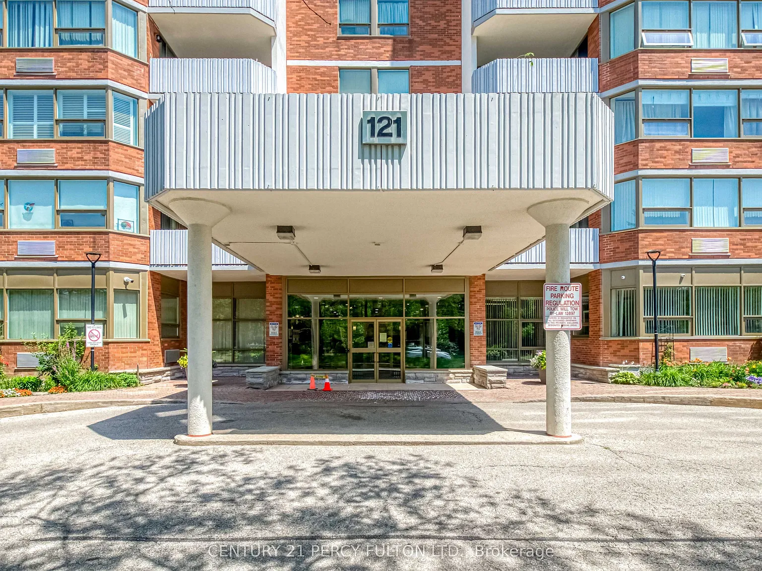 3 bed, $2,600 — Photo 3