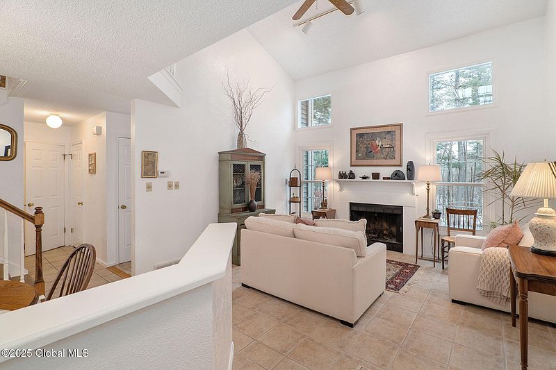 2nd image of 543 Highwood Circle