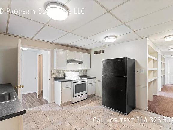 3rd image of 4656 Virginia Ave #1F