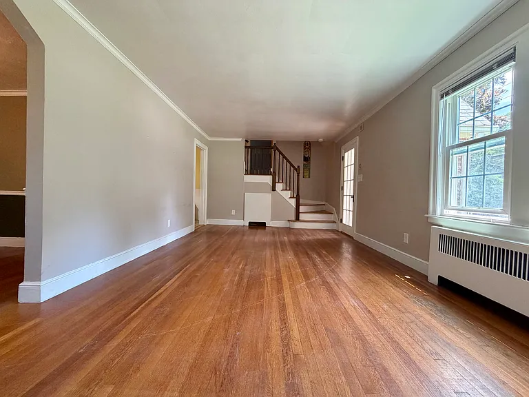 18 Zenith Dr — Photo 5