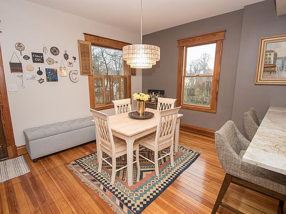 4th image of 3316 Woodford Rd