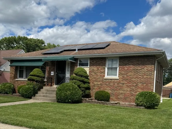 3215 Ernst St, Franklin Park, IL 60131