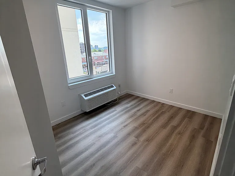 1822 Mahan Ave #3C — Photo 6