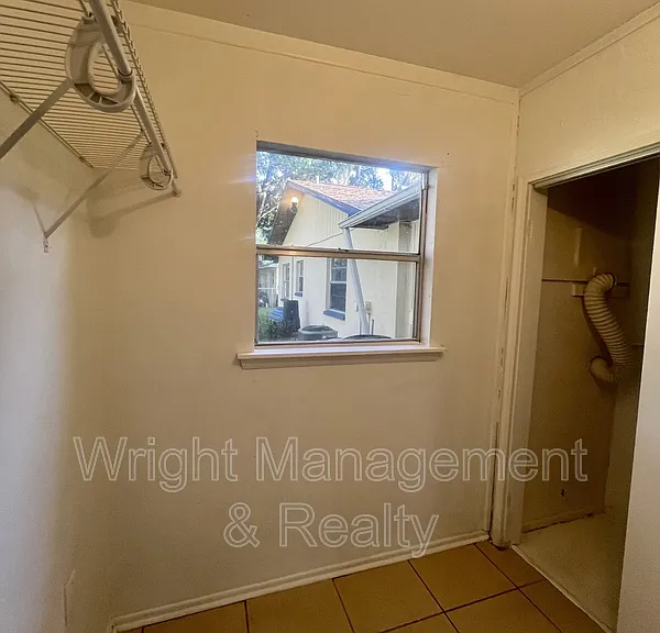 705 Bayou Ave #1 — Photo 9