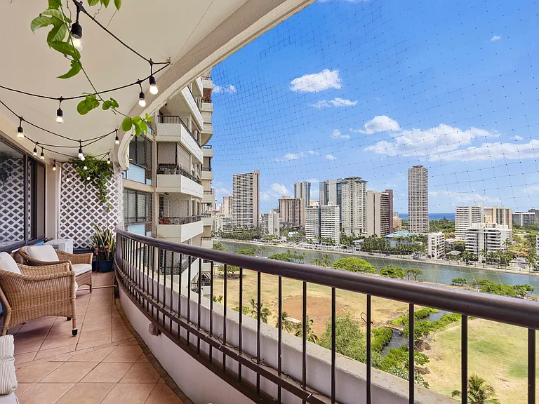 2333 Kapiolani Blvd #1614 — Photo 4