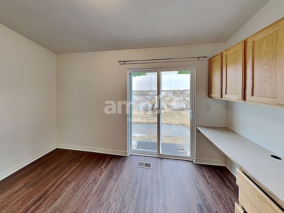 5th image of 6093 W Graceland Way