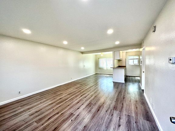 2nd image of 717 S Flower St APT 7