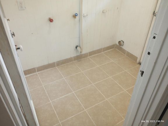 2nd image of 1213 N San Joaquin St