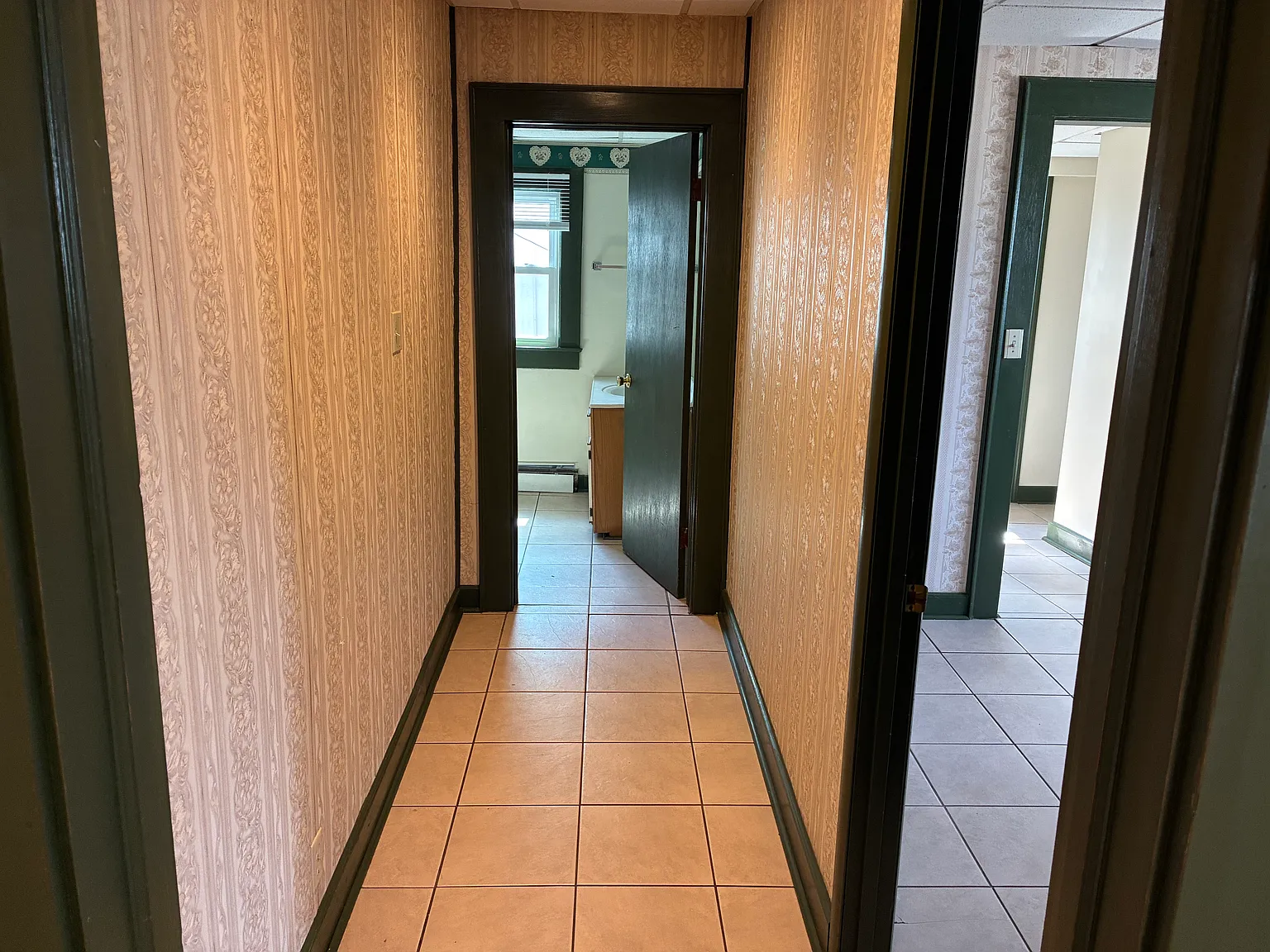 1 bed, 550 sqft, $850 — Photo 3