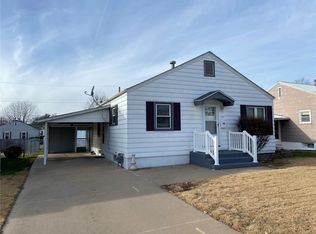 717 N 27th St, Quincy, IL 62301