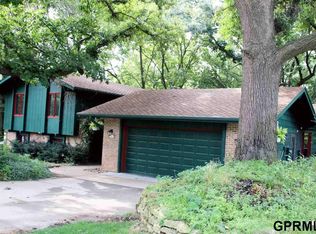 603 Dowding Ct, Bellevue, NE 68005
