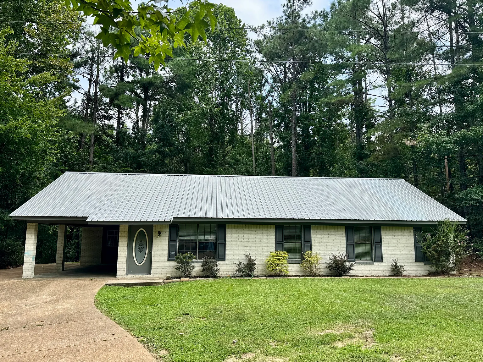 4 bed, 1644 sqft, $1,850 — Photo 1