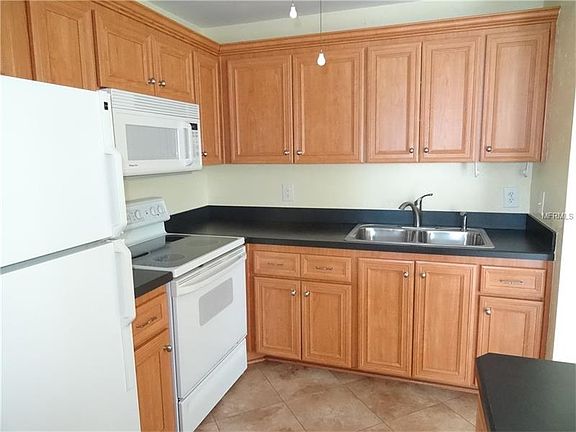 5th image of 2202 Clubhouse Dr Unit 191