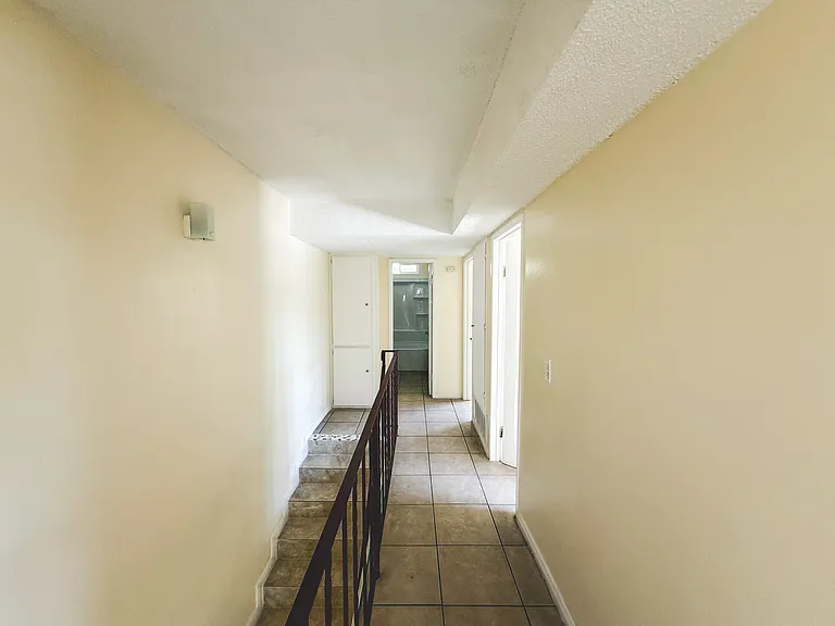 730 Mission Grove Pl — Photo 17