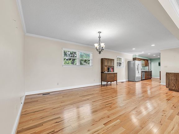 5th image of 3268 Spring Place Rd SE