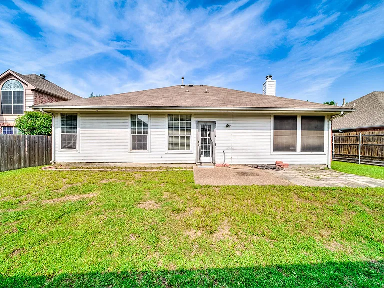 4618 Devonshire Dr — Photo 34