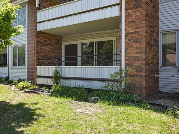 1100 50th St Unit 2106, West Des Moines, IA 50266