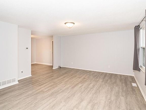 3rd image of 11149 E Whistler Dr