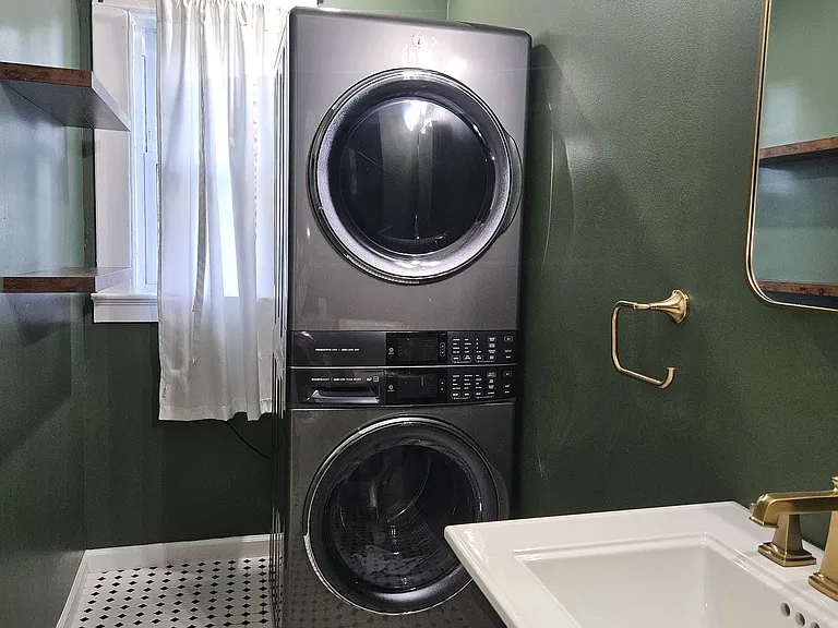 188 Plainville Ave — Photo 12