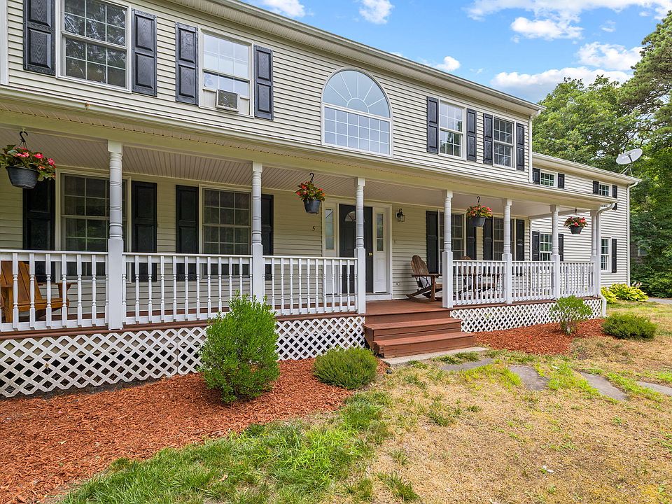 1st image of 5 Little Acorn Ln
