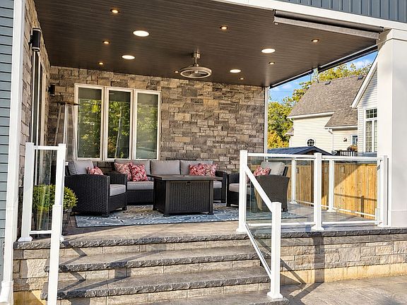 5th image of 7 Elm Dr