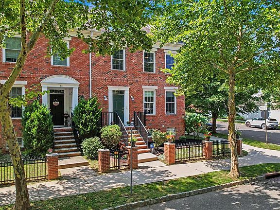 5th image of 38 Union St